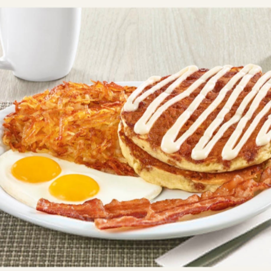 Cinnamon Roll Pancake Slam | Denny